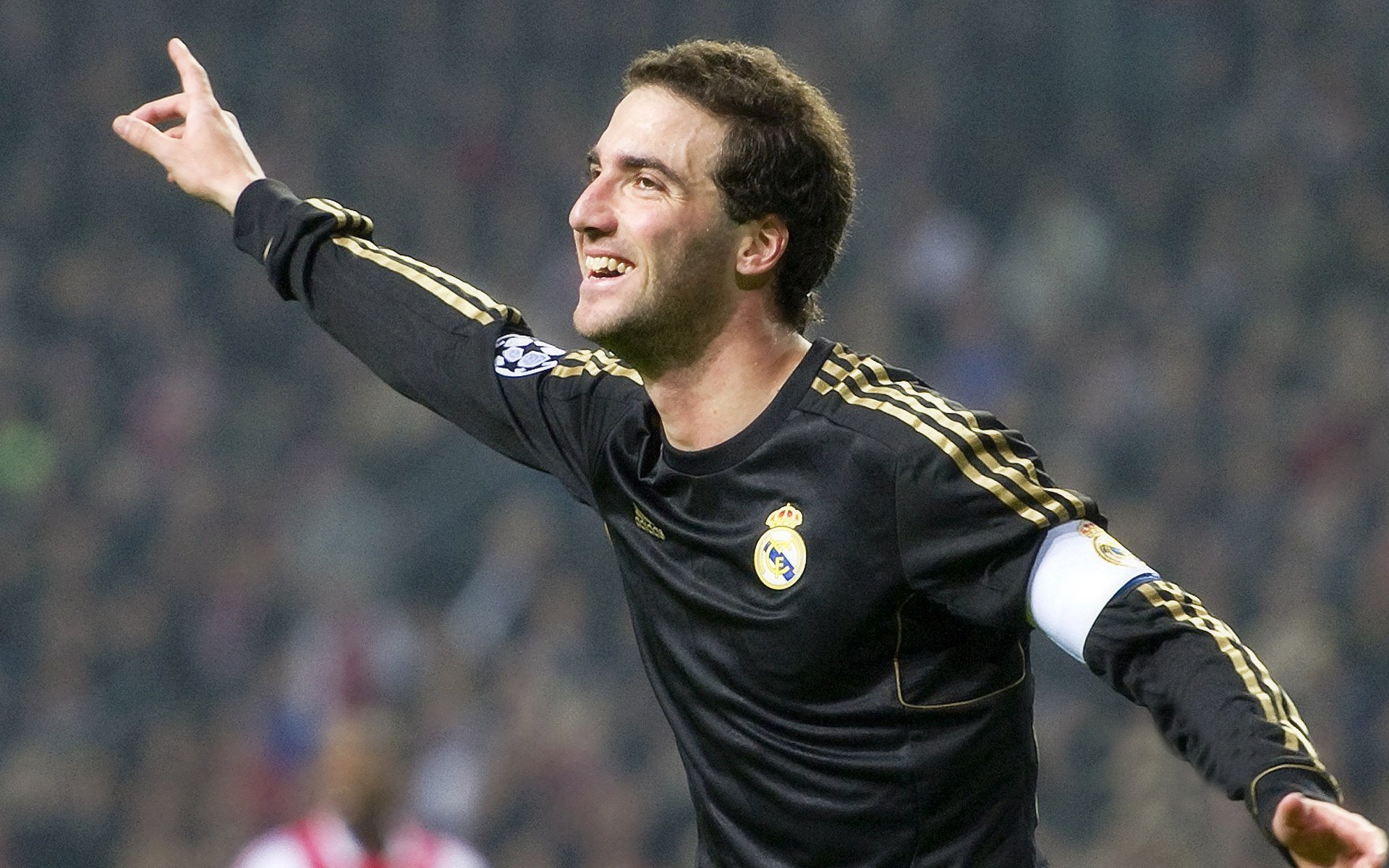 “关键时刻,定胜负的那一棒是否会写入史册?”,定胜负的意思