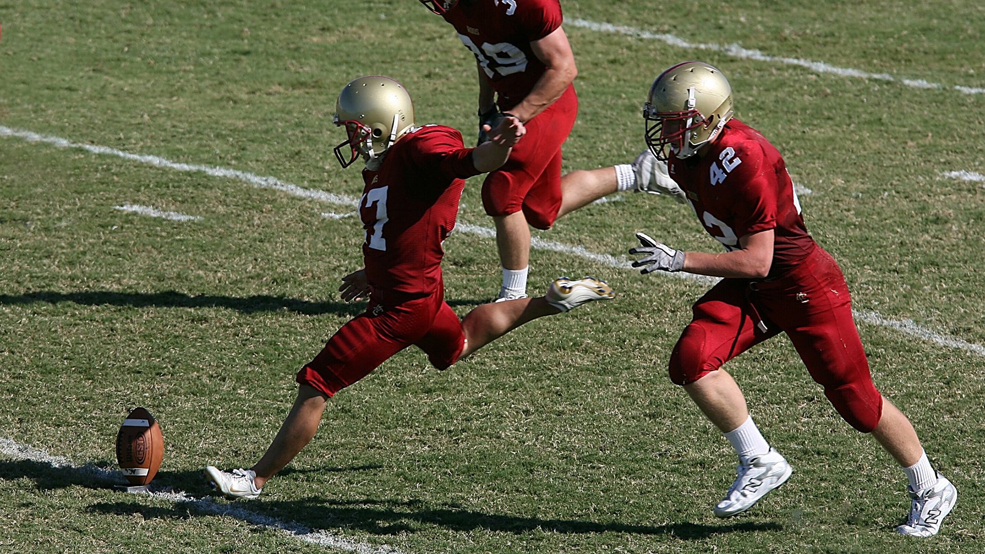 爵士勇猛表现,米切尔多次投中“全场最佳”三分!,爵士队米切尔伤势